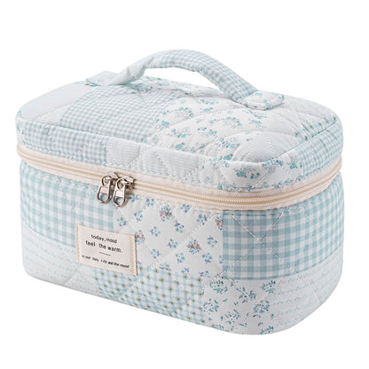 uekeboag Large Travel Quilted Makeup Bag for Women
