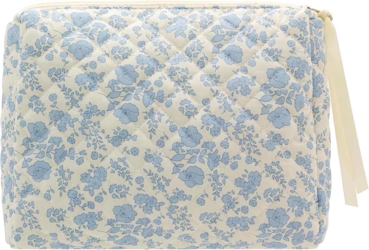 Quilted Makeup Bag for Women, Travel Cosmetic&Toiletry Bag,Gauze Heart